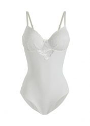 Body, średni stopień modelowania sylwetki. Białe bielizna korygująca bonprix, bez wzorów. Za 119.99 zł.