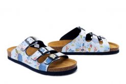 DR. BRINKMANN 700553-51 bleu, klapki damskie. Niebieskie klapki damskie Dr. Brinkmann, bez wzorów, bez obcasa, bez zapięcia. Za 129.43 zł.