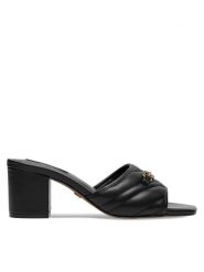 Nine West Klapki 123AL0687 Czarny. Czarne klapki damskie Nine West, bez wzorów, z syntetyku, bez obcasa, bez zapięcia. Za 229.99 zł.
