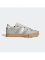 Adidas Sneakersy w kolorze szarym rozmiar: 44. Szare obuwie sportowe damskie Adidas, bez zapięcia. Za 179.64 zł.