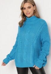 Niebieski Golf z Wiskozą o Kroju Oversize z Tłoczonym Wzorem Rivlemi. Niebieskie golfy damskie Born2be, m, bez wzorów, z materiału, bez ramiączek. Za 84.99 zł.