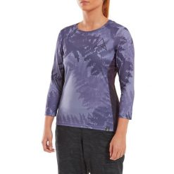 Damska koszulka z rękawem 3/4 Altura Kielder Lightweight. Czerwone koszulki damskie ALTURA, bez wzorów, bez kołnierzyka, bez ramiączek. W wyprzedaży za 169.00 zł.
