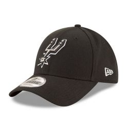 Czapka z daszkiem New Era NBA San Antonio Spurs. Białe czapki z daszkiem damskie New Era, bez wzorów, z poliesteru. Za 167.50 zł.