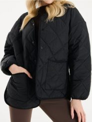 Pikowana kurtka - czarny. Czarne kurtki damskie Sinsay, l, bez wzorów, bez kaptura. Za 69.99 zł.