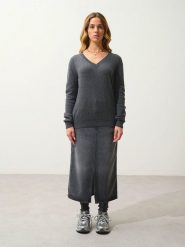 AUTHENTIC CASHMERE Kaszmirowy sweter w kolorze antracytowym rozmiar: XL. Czarne swetry klasyczne damskie AUTHENTIC CASHMERE, xl, z kaszmiru, bez kołnierzyka. Za 369.99 zł.