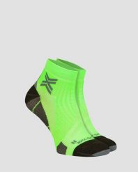 Skarpety X-Socks Run Perform Ankle. Zielone skarpetki damskie X Socks, bez wzorów, z materiału. Za 72.00 zł.