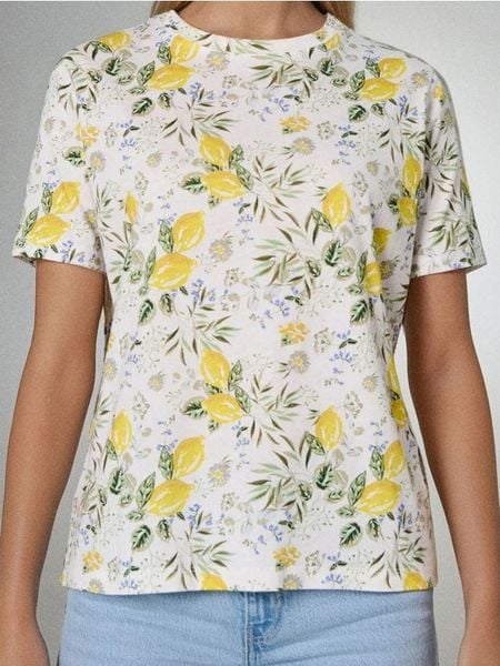 Wzorzysta koszulka z krótkim rękawem - biały. Białe koszulki damskie Sinsay, l, bez wzorów, bez kołnierzyka, bez ramiączek. Za 29.99 zł.