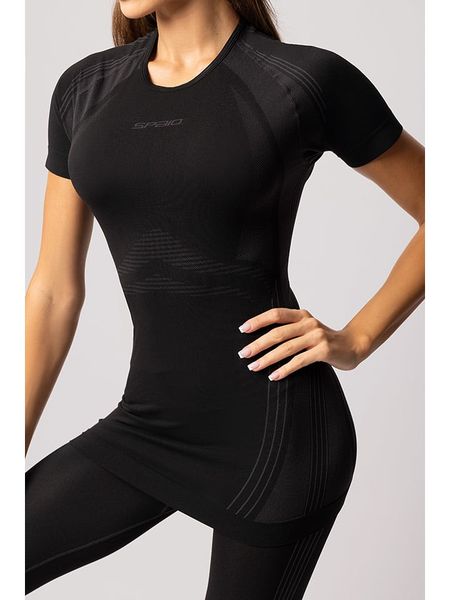 Spaio Koszulka termiczna "Powerful" w kolorze czarnym rozmiar: XL. Czarne koszulki damskie Spaio, xl, bez wzorów, z materiału, bez kołnierzyka, bez ramiączek. Za 104.99 zł.