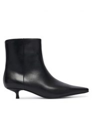 Calvin Klein Botki HW0HW03165 Czarny. Czarne botki damskie Calvin Klein, ze skóry, bez obcasa, na szpilce, bez zapięcia. Za 799.99 zł.