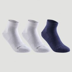 Skarpety sportowe tenis RS160 mid 3 pary. Białe skarpetki damskie ARTENGO, bez wzorów, z bawełny. Za 24.99 zł.