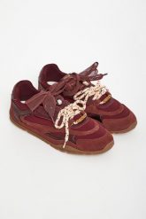 Sneakersy damskie zamszowe PINKO. Obuwie sportowe damskie Pinko, z zamszu, bez zapięcia. Za 1,019.00 zł.