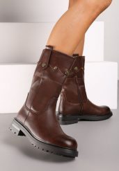 Brązowe Masywne Botki z Ozdobnymi Nitami Tatila. Brązowe botki damskie Renee, z dzianiny, eleganckie, bez obcasa, na płaskiej podeszwie, bez zapięcia. Za 79.99 zł.
