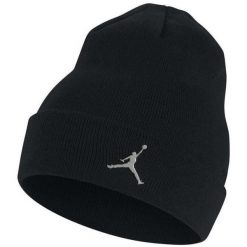 Czapka zimowa Air Jordan Beanie Cuffed Czarna 9A0063-023. Czarne czapki damskie Jordan, na zimę, bez wzorów. Za 158.63 zł.