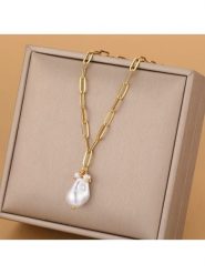 Atelier MIU Pozłacany naszyjnik z elementami ozdobnymi - dł. 46 cm rozmiar: onesize. Białe naszyjniki damskie atelier MIU, z perłą, pozłacane. Za 39.99 zł.