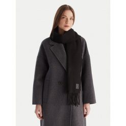 Szalik Calvin Klein. Czarne szaliki damskie Calvin Klein, bez wzorów. Za 599.99 zł.