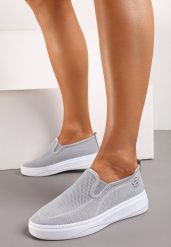 Szare Wsuwane Tenisówki na Grubszej Podeszwie z Perforacją Krinesa. Szare obuwie sportowe damskie Born2be, na lato, z jeansu, bez zapięcia, tenisowe. Za 54.99 zł.