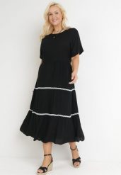 Czarna Rozkloszowana Sukienka Maxi Wiązana z Tyłu Zathia. Czarne sukienki damskie Born2be, w ażurowe wzory, z materiału, bez ramiączek. Za 109.99 zł.