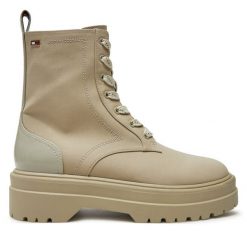 Trapery Tommy Hilfiger. Brązowe trapery damskie Tommy Hilfiger, bez zapięcia. Za 799.99 zł.