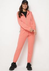 Różowy Pikowany Komplet Dresowy z Bawełną Bluza z Kapturem i Spodnie Joggery Evalisseia. Czerwone bluzy damskie Born2be, l, bez wzorów, z bawełny, z kapturem. Za 139.99 zł.