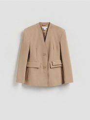 Marynarka z poduszkami na ramionach - beżowy. Brązowe marynarki i żakiety damskie Reserved, l, bez wzorów, z tkaniny. Za 359.99 zł.