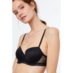 Etam - Biustonosz Pure Sensation. Szare biustonosze Etam, z haftami, z elastanu. W wyprzedaży za 79.90 zł.