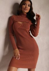 Brązowa Sukienka Prążkowana Varia. Brązowe sukienki damskie Renee, z aplikacjami, z dzianiny, eleganckie, bez ramiączek. W wyprzedaży za 119.99 zł.