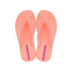Japonki damskie Ipanema 27130AV472. Czerwone klapki damskie Ipanema, bez wzorów, z materiału, bez obcasa, bez zapięcia. Za 55.99 zł.