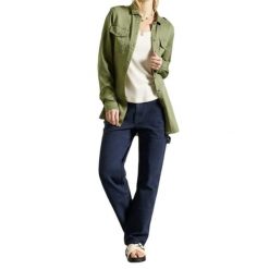 Koszula turystyczna damska SuperDry Military. Zielone koszule damskie Superdry, l, bez wzorów, z lyocellu, klasyczne, bez kołnierzyka, bez ramiączek. Za 191.99 zł.