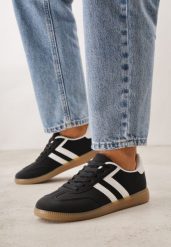 Czarne Sneakersy w Stylu Kultowych Tenisówek Genenor. Czarne obuwie sportowe casual damskie Born2be, z dresówki, bez zapięcia, tenisowe. Za 99.99 zł.