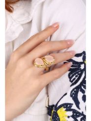 Pierres delicates Pozłacany pierścionek z kwarcem różowym rozmiar: onesize. Czerwone pierścionki damskie Pierres delicates, z kwarcem, pozłacane. Za 70.08 zł.