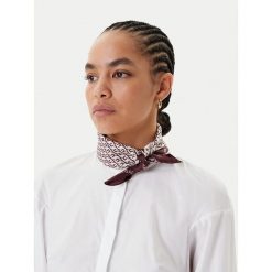 Chusta Elisabetta Franchi. Czerwone chusty damskie Elisabetta Franchi, bez wzorów. Za 349.99 zł.