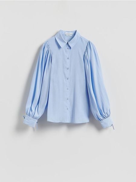 Koszula z modalem - jasnoniebieski. Niebieskie koszule damskie Reserved, l, bez wzorów, z tkaniny, bez kołnierzyka, bez ramiączek. Za 129.99 zł.