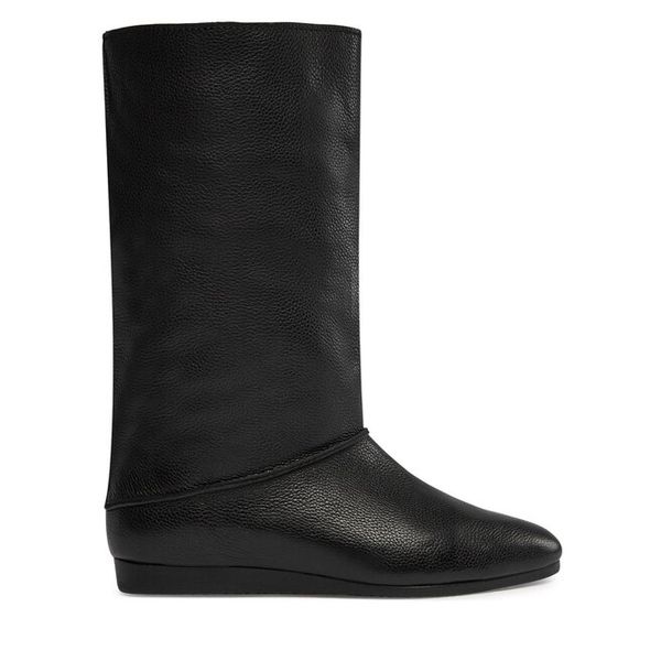 Botki Balagan. Czarne botki damskie BALAGAN, bez obcasa, na płaskiej podeszwie, bez zapięcia. Za 489.99 zł.