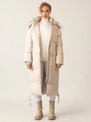 APART Płaszcz zimowy w kolorze kremowym rozmiar: 40. Brązowe płaszcze damskie Apart, na zimę, bez wzorów, z puchu, bez kaptura. Za 594.39 zł.
