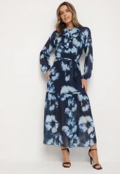 Granatowa Pudełkowa Sukienka w Kwiaty z Paskiem Nifle. Niebieskie sukienki damskie Born2be, bez wzorów, biznesowe, bez ramiączek. Za 129.99 zł.