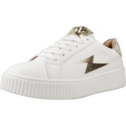Tenisówki Vanessa Wu Model Joy Kolor Biały. Białe trampki damskie Birkenstock, bez wzorów, z syntetyku, bez zapięcia. Za 311.99 zł.