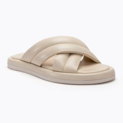Klapki damskie GANT Clareha. Brązowe klapki damskie Gant, bez wzorów, z materiału, bez obcasa, bez zapięcia. Za 529.99 zł.