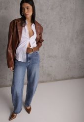 Granatowe Jeansy Barrel Leg High Waist z Bawełny Tinamist. Niebieskie jeansy damskie Renee, z podwyższonym stanem. Za 129.99 zł.