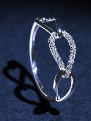 DIAMANTA Złoty pierścionek "Triple boucles" z diamentami rozmiar: 58. Szare pierścionki damskie DIAMANTA, z diamentem, złote. Za 878.53 zł.