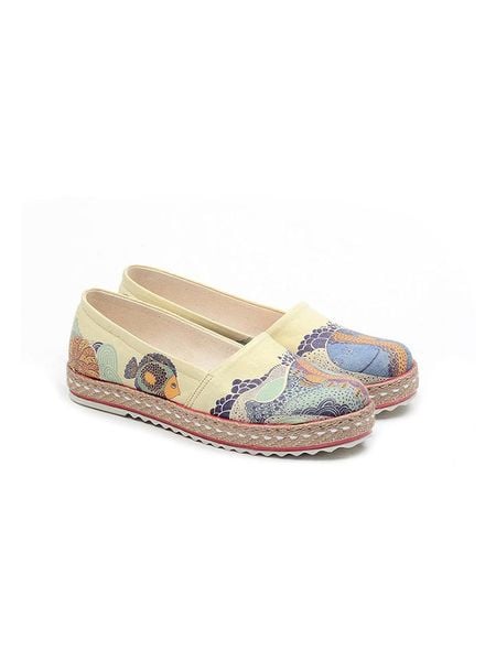 Goby Espadryle w kolorze kremowym ze wzorem rozmiar: 40. Brązowe espadryle damskie Goby, bez wzorów, bez obcasa. Za 204.95 zł.
