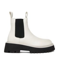 Sztyblety DeeZee. Białe botki damskie DeeZee, bez obcasa, na płaskiej podeszwie, bez zapięcia. Za 229.99 zł.