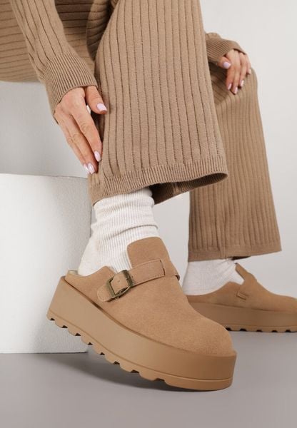 Beżowe Śniegowce na Grubej Podeszwie z Niską Cholewką i Ozdobną Klamerką Vetibela. Brązowe śniegowce damskie Renee, z jeansu, przed kostkę. Za 119.99 zł.