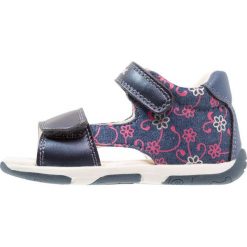 Geox SANDAL TAPUZ GIRL Sandały avio/fuchsia. Niebieskie sandały dziewczęce Geox, z materiału. Za 219.00 zł.
