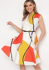 Beżowo-Żółta Bawełniana Sukienka z Kopertowym Dekoltem o Rozkloszowanym Kroju z Paskiem z Ekoskóry Avelona. Brązowe sukienki damskie Born2be, bez wzorów, z bawełny, bez ramiączek. Za 169.99 zł.