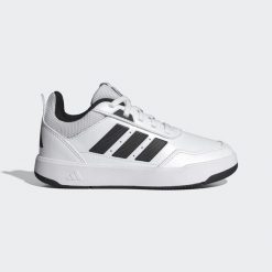 Buty sportowe TENSAUR SPORT 3.0 K. Białe obuwie sportowe casual damskie Adidas, na jogę i pilates. Za 179.00 zł.
