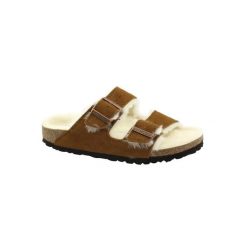 Klapki Birkenstock Arizona VL Shearling Mink wąskie narrow (1001135). Brązowe klapki damskie Birkenstock, bez wzorów, z materiału, bez obcasa, bez zapięcia. Za 559.00 zł.