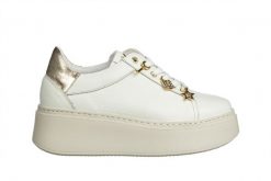 Sneakersy Bayla-159 5066 010-P Biały Lico 159187, Skóra naturalna - 40. Białe obuwie sportowe damskie Bayla, ze skóry, przed kostkę, bez zapięcia. W wyprzedaży za 359.10 zł.