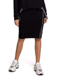 Made of emotion Spódnica w kolorze czarnym rozmiar: XL. Czarne spódnice damskie Made Of Emotion, na co dzień, xl, bez wzorów, midi. Za 68.95 zł.