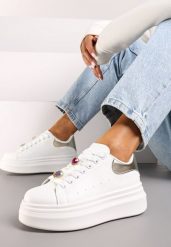 Biało-Złote Sneakersy na Platformie z Aplikacjami na Sznurówkach Neveahra. Białe obuwie sportowe damskie Renee, z materiału, bez zapięcia. Za 89.99 zł.