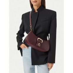 Torebka Beverly Hills Polo Club. Czerwone listonoszki damskie Beverly Hills Polo Club, bez wzorów, bez dodatków. Za 159.99 zł.